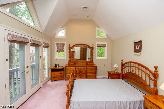 13 Rock Creek Woods, Lambertville City, NJ 08530