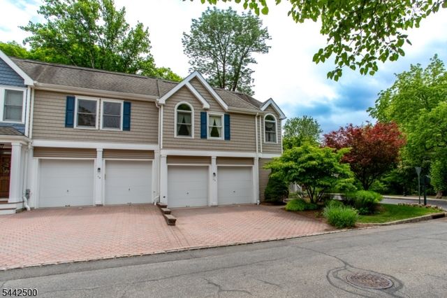 13 Rock Creek Woods, Lambertville City, NJ 08530