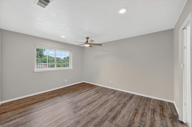 7929 Royal Lane 220, Dallas, TX 75230
