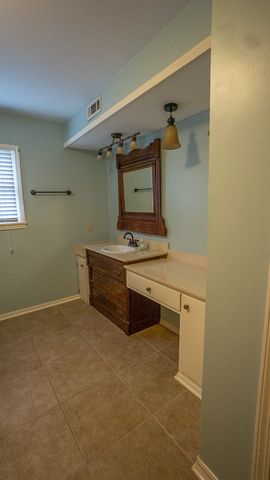 1847 E Wheeler Avenue, Fayetteville, AR 72703