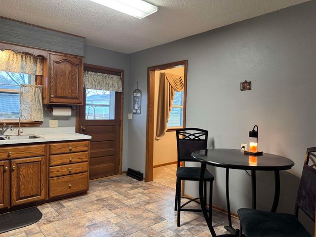 404 Birch Drive, Fredericksburg, IA 50630