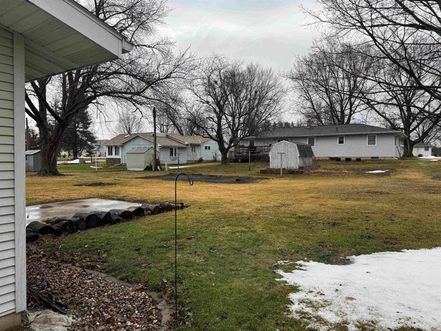 404 Birch Drive, Fredericksburg, IA 50630