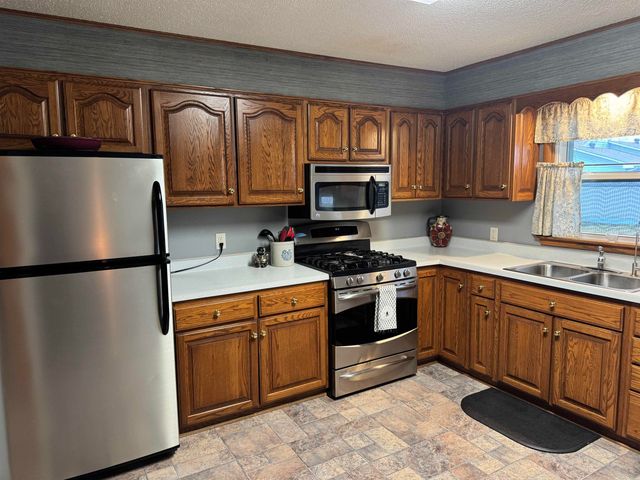 404 Birch Drive, Fredericksburg, IA 50630