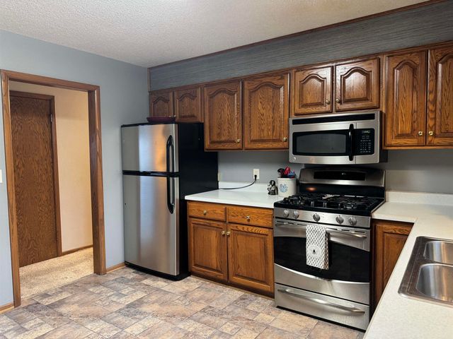 404 Birch Drive, Fredericksburg, IA 50630