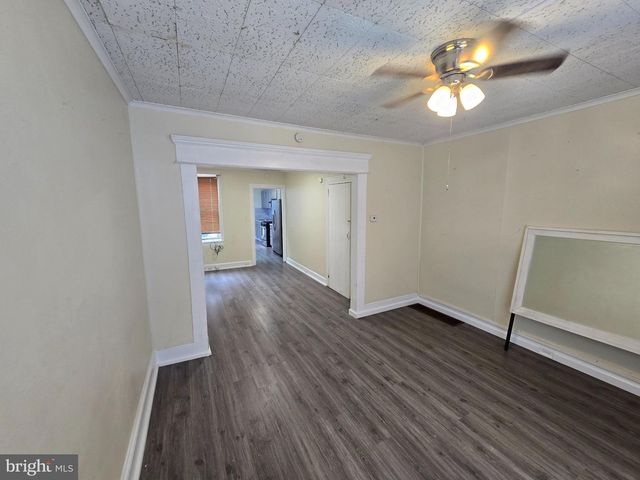 330 MOSS ST, Reading, PA 19604