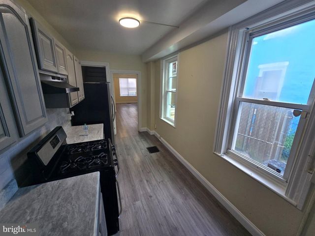 330 MOSS ST, Reading, PA 19604