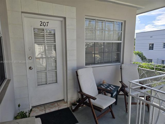717 Espanola Way 207, Miami Beach, FL 33139
