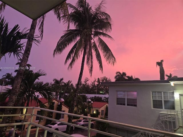717 Espanola Way 207, Miami Beach, FL 33139