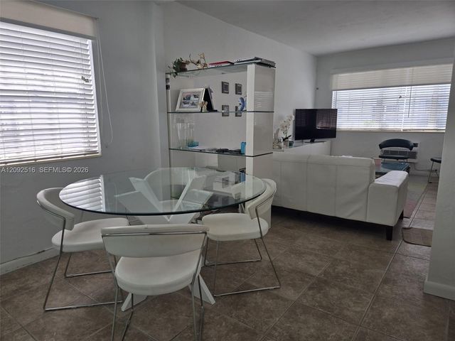 717 Espanola Way 207, Miami Beach, FL 33139