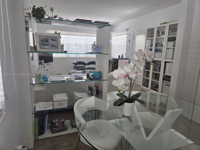 717 Espanola Way 207, Miami Beach, FL 33139