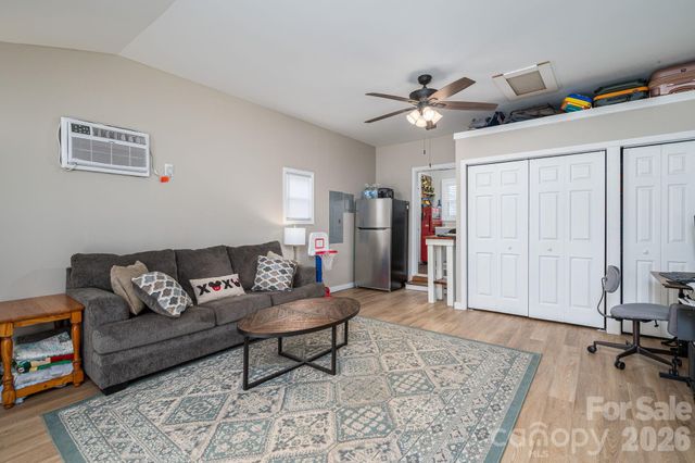 3005 Irish Street, Newton, NC 28658