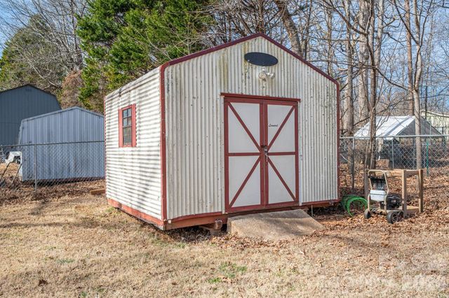 3005 Irish Street, Newton, NC 28658