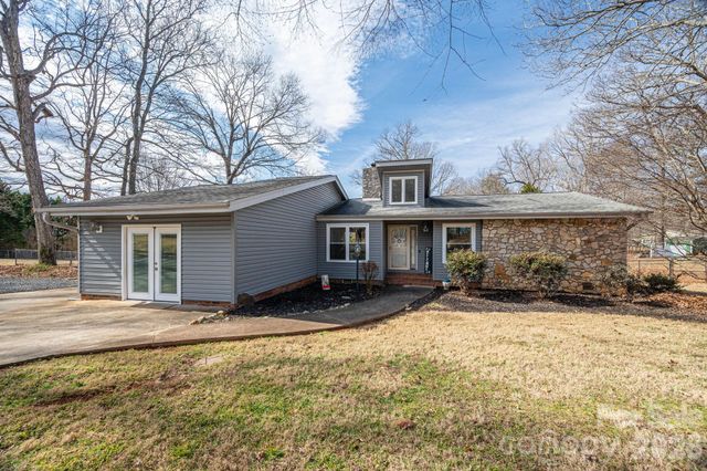 3005 Irish Street, Newton, NC 28658