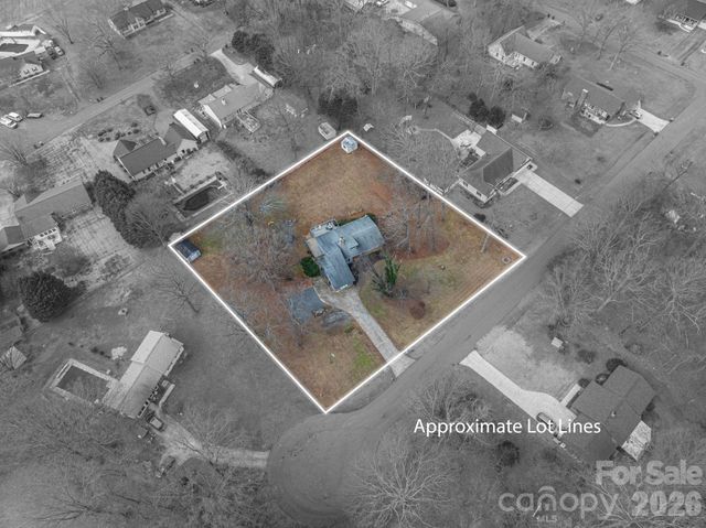 3005 Irish Street, Newton, NC 28658