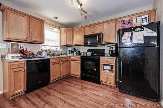 456 Cityview Lane, Fayetteville, NC 28301