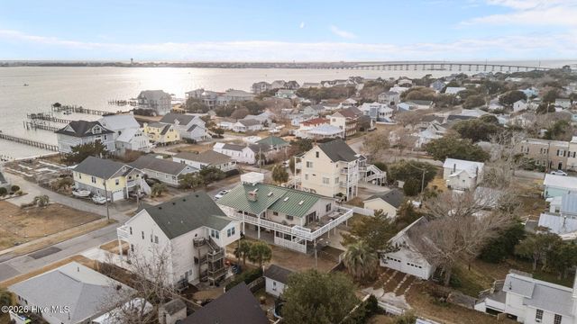 1104 Shepard Street, Morehead City, NC 28557