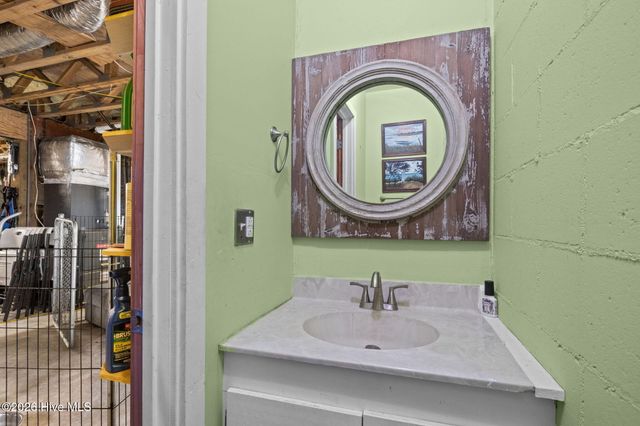 1104 Shepard Street, Morehead City, NC 28557