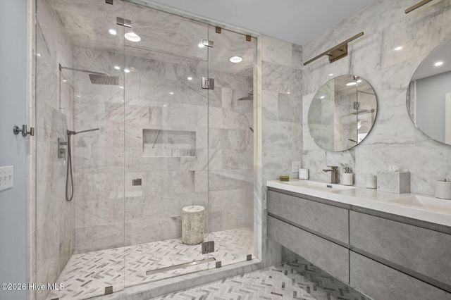 1104 Shepard Street, Morehead City, NC 28557