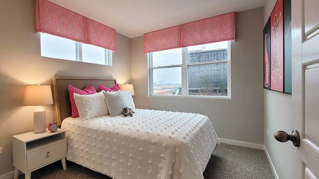 2220 Lakeshore Drive, Schaumburg, IL 60173