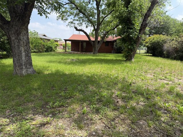 3217 Lakeland Street, Fort Worth, TX 76111