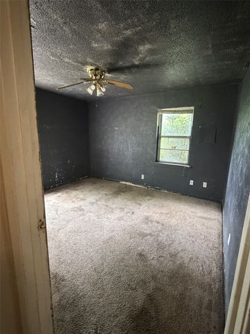 3217 Lakeland Street, Fort Worth, TX 76111