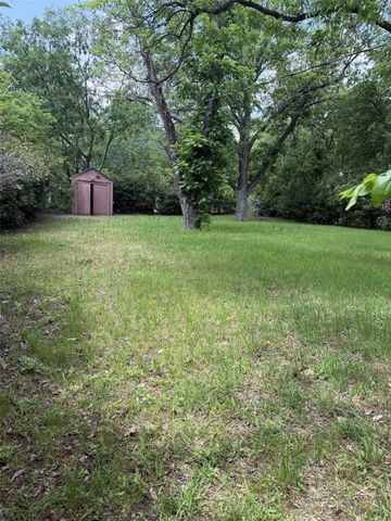 3217 Lakeland Street, Fort Worth, TX 76111