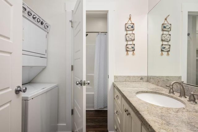 845 O Neil Road, Galveston, TX 77650