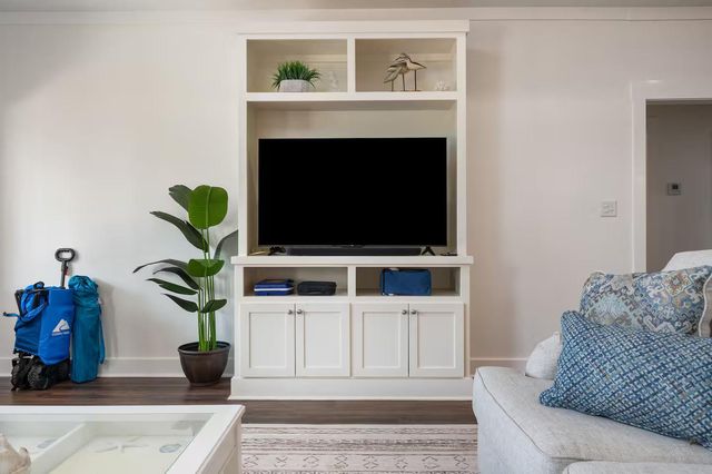 845 O Neil Road, Galveston, TX 77650