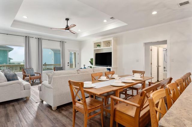 845 O Neil Road, Galveston, TX 77650