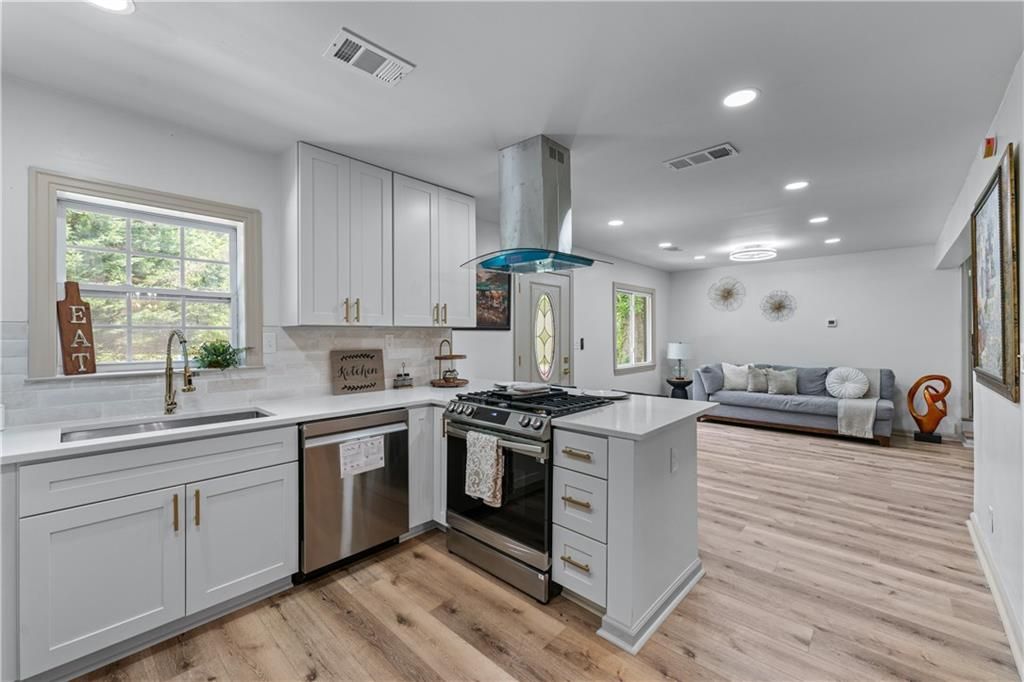 1819 Waldrep SE Circle, Marietta, GA 30060