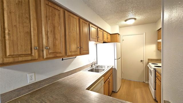 1605 5th Avenue 11, Fort Worth, TX 76104