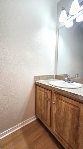 1605 5th Avenue 11, Fort Worth, TX 76104