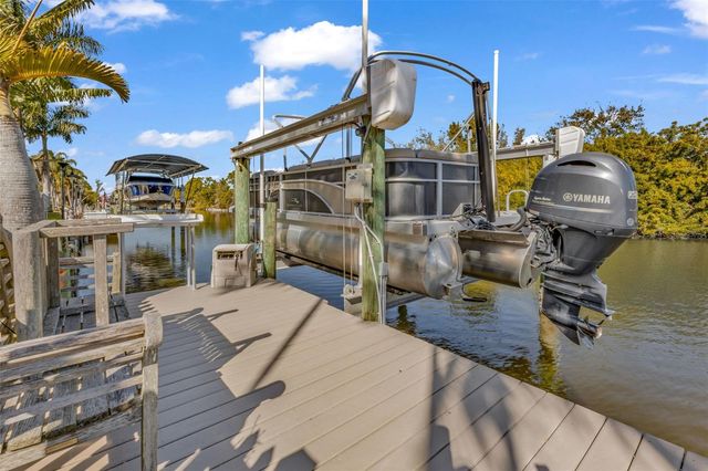 15196 LYNEBURG AVENUE, Port Charlotte, FL 33981