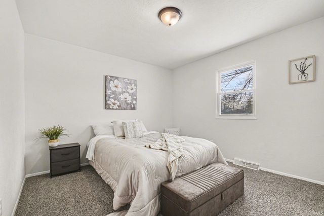 2005 E 4Th Street, Mishawaka, IN 46544