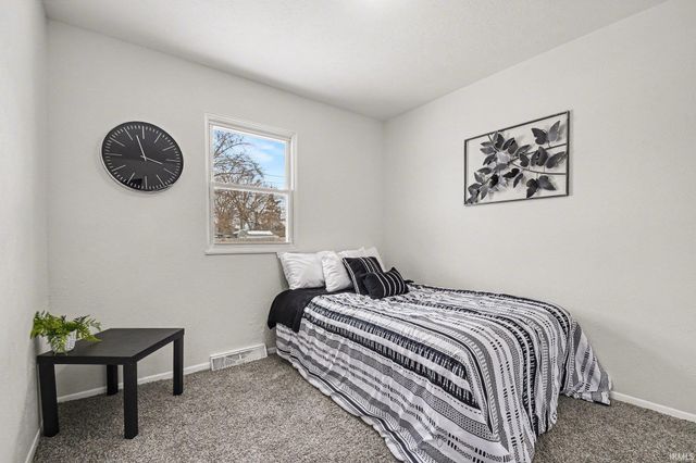 2005 E 4Th Street, Mishawaka, IN 46544