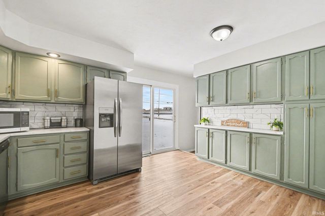 2005 E 4Th Street, Mishawaka, IN 46544