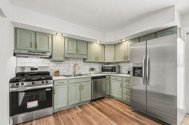 2005 E 4Th Street, Mishawaka, IN 46544