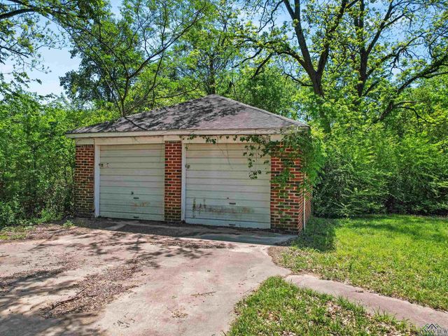 464 W DEPOT ST, Avinger, TX 75630