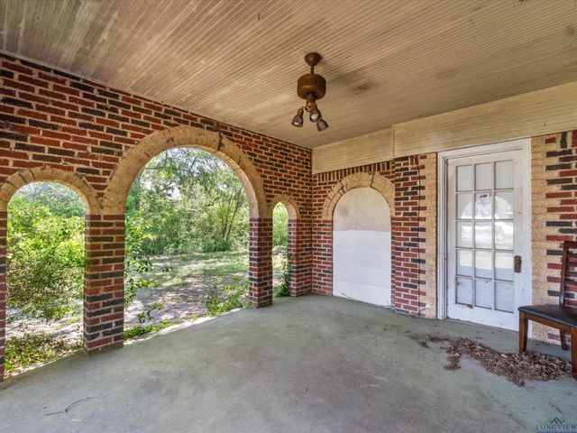 464 W DEPOT ST, Avinger, TX 75630