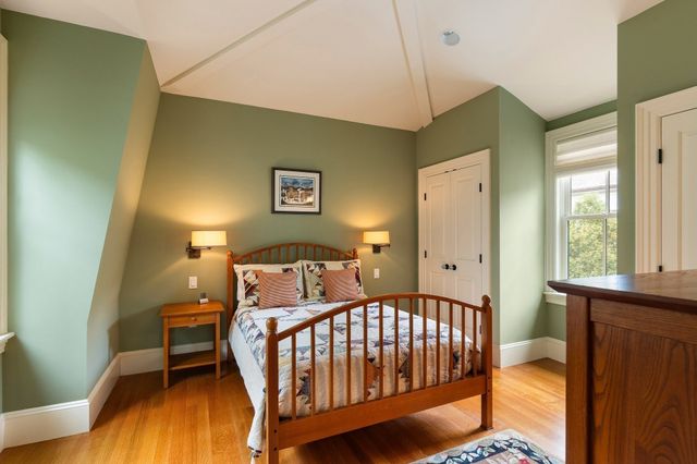 13 Avon 13, Cambridge, MA 02138