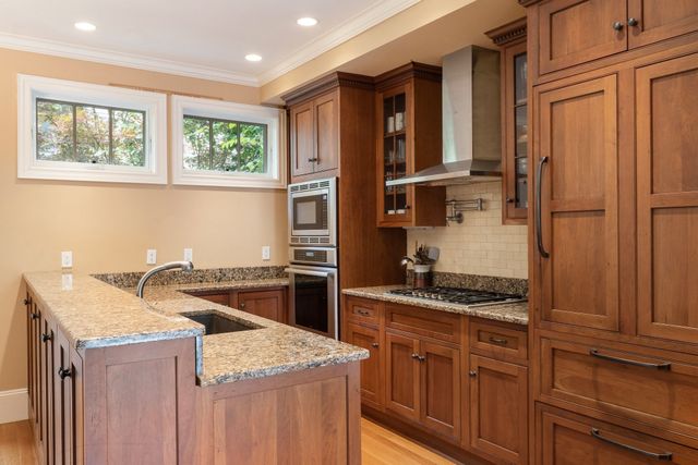 13 Avon 13, Cambridge, MA 02138