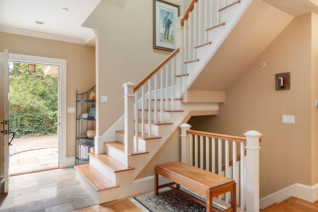 13 Avon 13, Cambridge, MA 02138