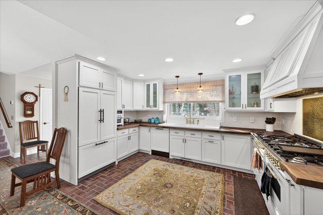 13878 252nd Avenue NW, Zimmerman, MN 55398