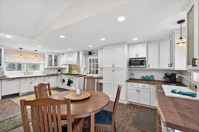 13878 252nd Avenue NW, Zimmerman, MN 55398