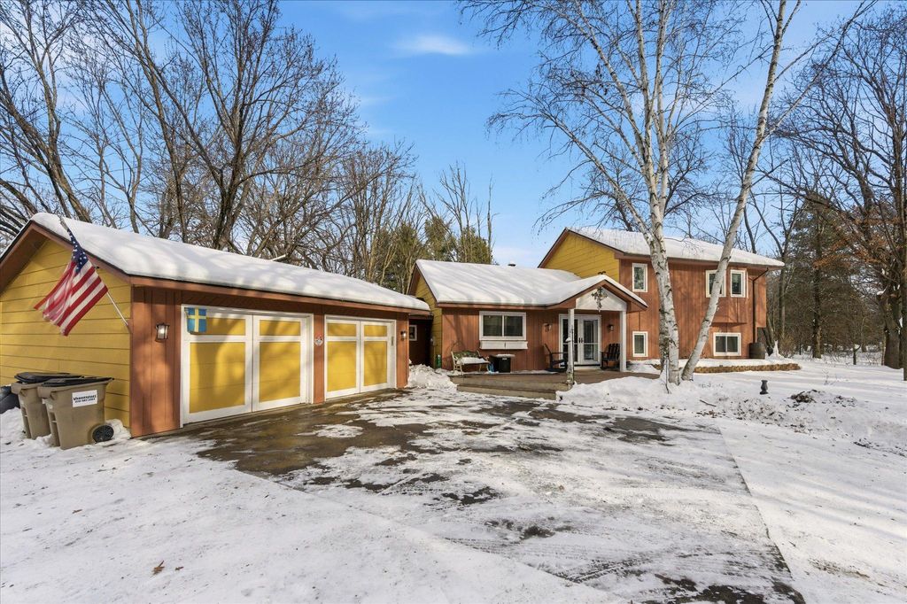 13878 252nd Avenue NW, Zimmerman, MN 55398