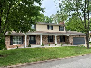 106 Wedgewood Drive, Parkersburg, WV 26104
