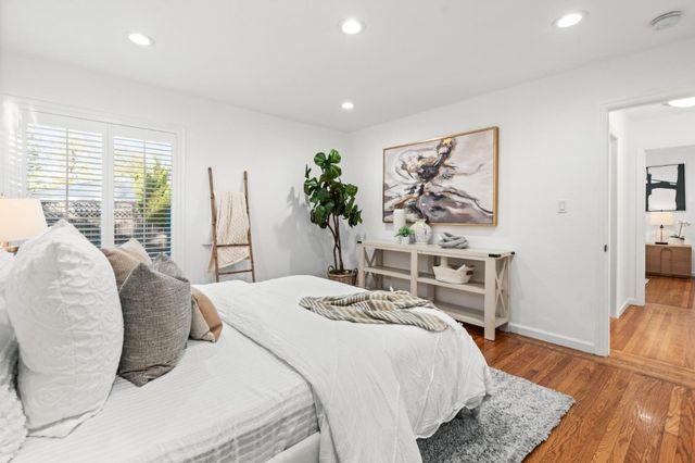 223 San Carlos Avenue, Redwood City, CA 94061