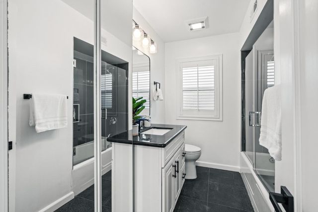 223 San Carlos Avenue, Redwood City, CA 94061