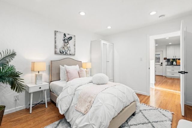 223 San Carlos Avenue, Redwood City, CA 94061