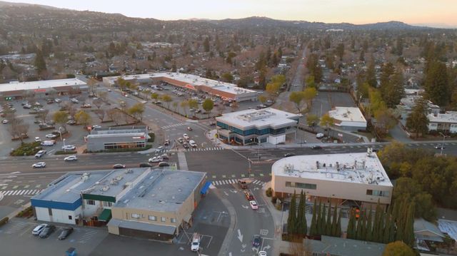 223 San Carlos Avenue, Redwood City, CA 94061